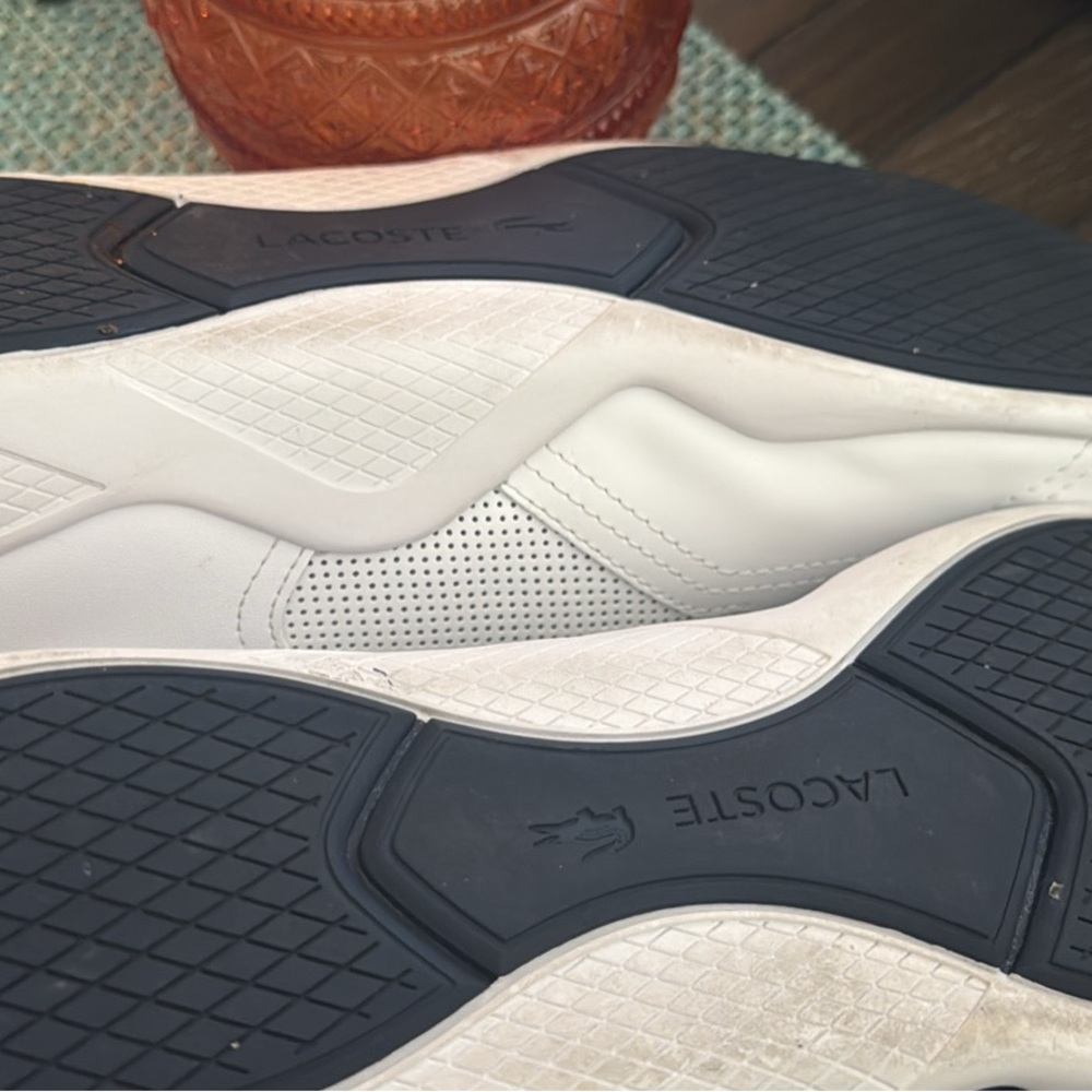 Lacoste White Sneakers Sleek Design Comfort